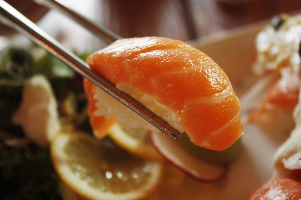 hoe lang blijft zalm goed in de koelkast